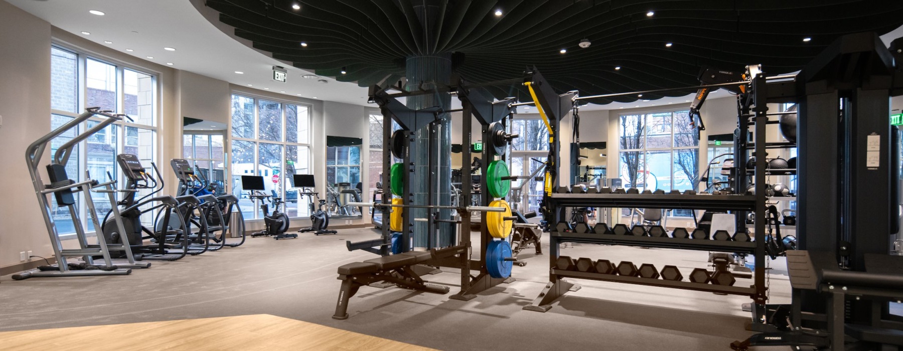 Open and well-lit fitness center